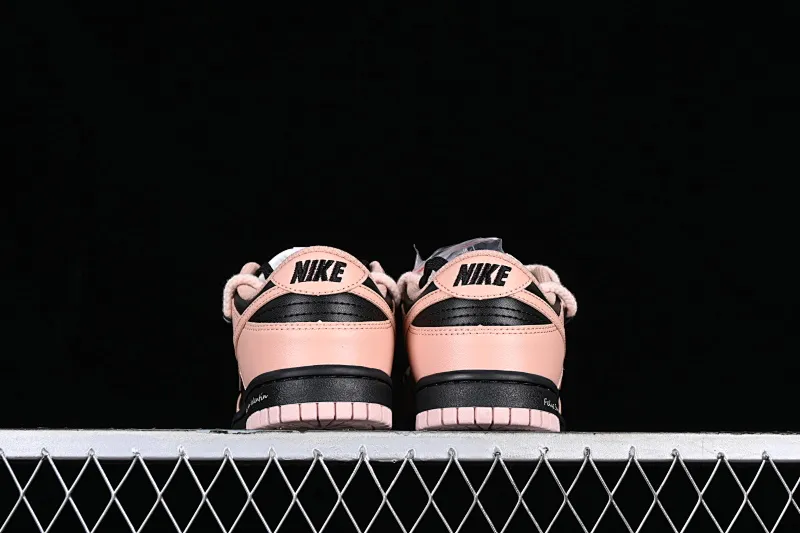 All Categories Nk SB Dunk Series Nk SB Dunk Low Low-top Sneakers Nk Dunk Low Steam Puppet Midnight Whiskey Sweet Cool Style Customized Deconstructed Strap Casual Sneakers DD1503-601